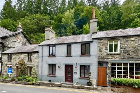 Holyhead Road, Betws
