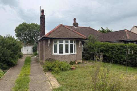 30 Herne Bay Road, Sturry... 2 bed semi