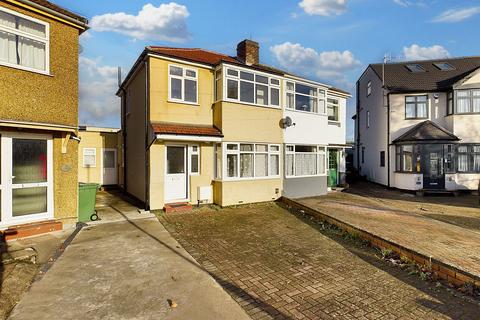 Aldridge Avenue, Stanmore, HA7 4 bed semi