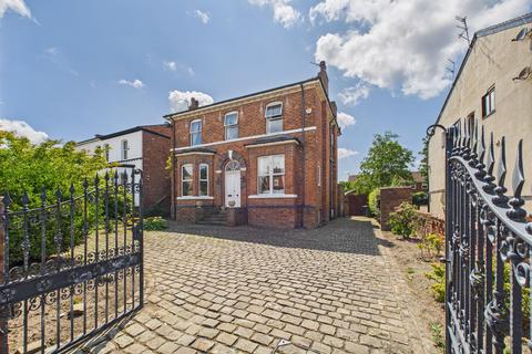 Leyland Road, Southport PR9 4 bed detached house for sale