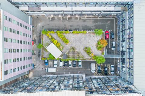 Leeds LS2 1 bed apartment for sale