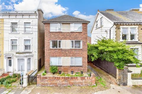Ellington Road, Ramsgate, Kent 2 bed apartment for sale