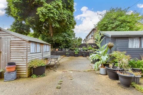 Ellington Road, Ramsgate, Kent 2 bed apartment for sale