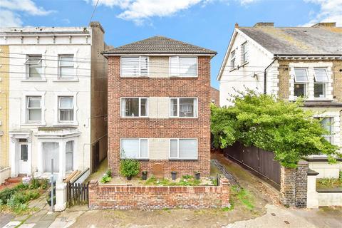 59 Ellington Road, Ramsgate CT11 2 bed apartment