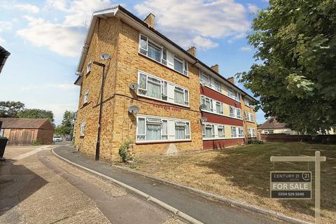 Tentelow Lane, SOUTHALL UB2 1 bed flat for sale