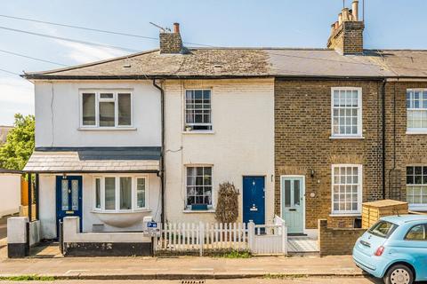 May Road, Twickenham TW2 2 bed house for sale