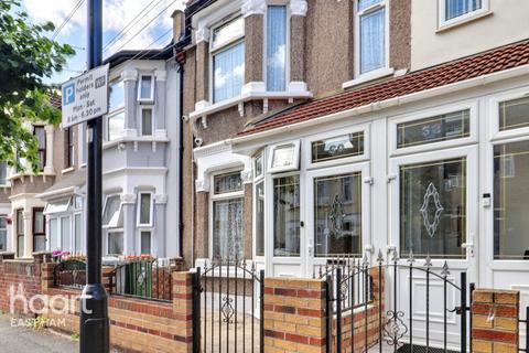 Winter Avenue, London 3 bed terraced house for sale