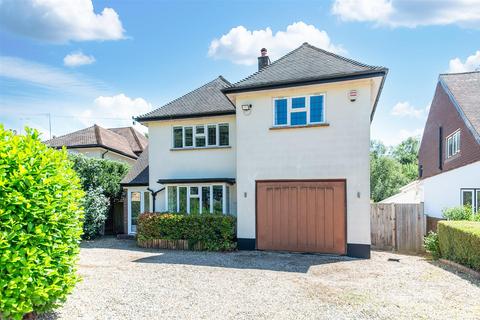 Old Oak Avenue, Chipstead, Coulsdon 5 bed detached house for sale