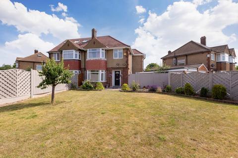 Bannister Close, Langley SL3 5 bed semi