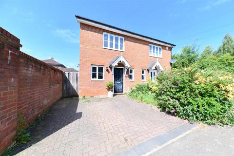 Grampian Place, Stevenage 2 bed semi