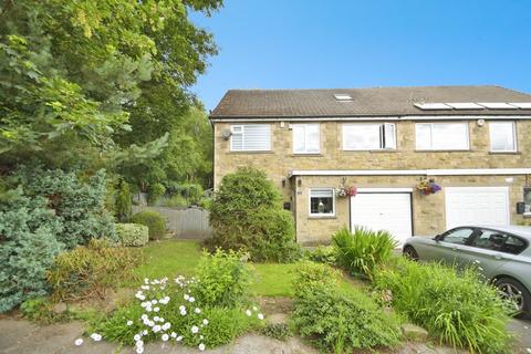 Beckfield Road, Bradford BD16 5 bed semi