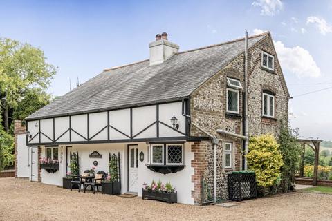 Lydden 2 bed detached house for sale