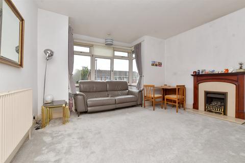 Park Road, Wallington, Surrey 2 bed maisonette for sale