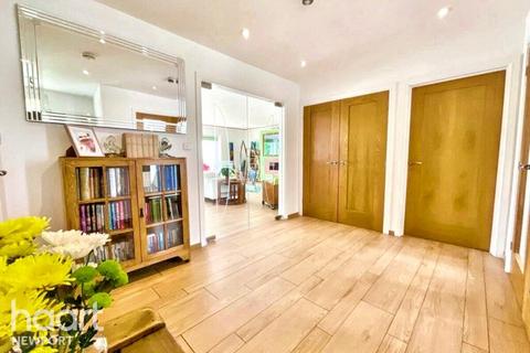 Pollard Close, Newport 4 bed detached house for sale