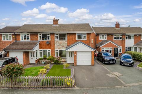 Three Bedroom Family Home Brimming w/... 3 bed semi