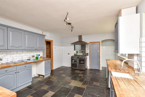 Ambleside Avenue, Telscombe Cliffs BN10 4 bed detached bungalow for sale