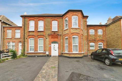 Aldborough Road South, Ilford IG3 1 bed apartment for sale