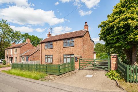 Silver Street, Minting, Horncastle 3 bed cottage for sale