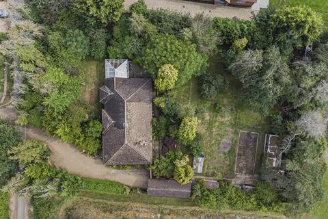 Broomhill Lane, Woolpit 3 bed detached bungalow for sale