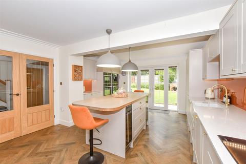 Bowl Field, Hastingleigh, Ashford, Kent 4 bed detached house for sale