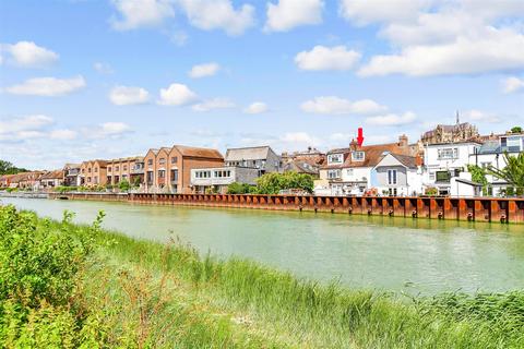 River Road, Arundel, West Sussex 3 bed terraced house for sale