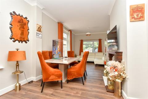 Stockers Hill, Rodmersham Green... 5 bed detached house for sale