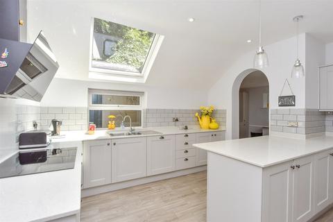 Stockers Hill, Rodmersham Green... 5 bed detached house for sale
