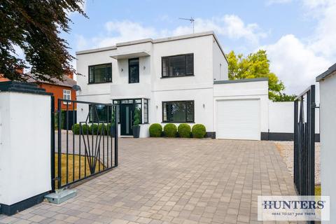 Selby road, Camblesforth 4 bed detached house for sale