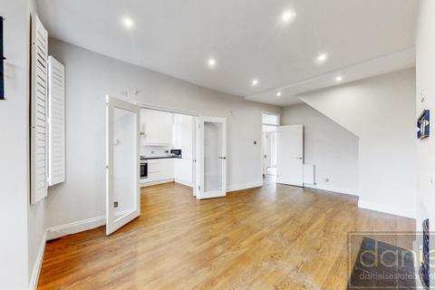 Melrose Avenue, Willesden Green 3 bed maisonette for sale