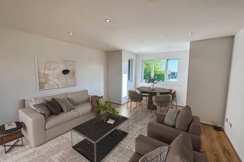 Woodfield Close, Enfield EN1 2 bed flat for sale