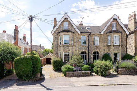 Bayham Road, Sevenoaks, Kent, TN13 5 bed semi
