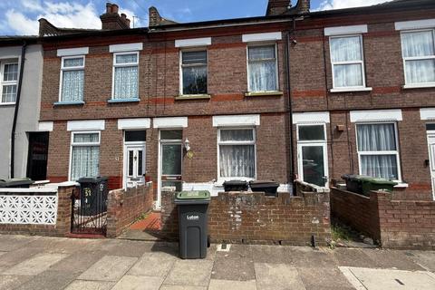 53 Malvern Road, Luton 3 bed terraced house for sale