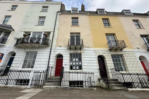 9 Wellington Square, Hastings, East... Terraced house for sale