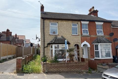 1 Third Avenue, Harwich, Essex 3 bed end of terrace house for sale