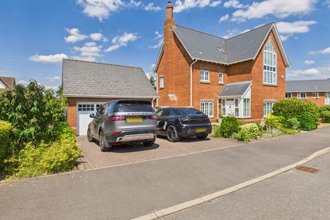 Ferndown Way, Crewe CW2 6 bed detached house for sale