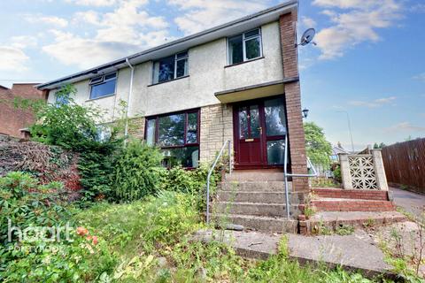 Afon Close, Pontypool 3 bed semi