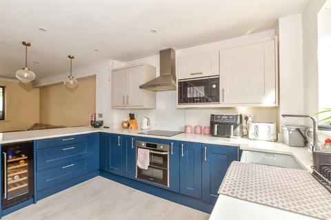 Porters Close, Tonbridge TN12 2 bed end of terrace house for sale