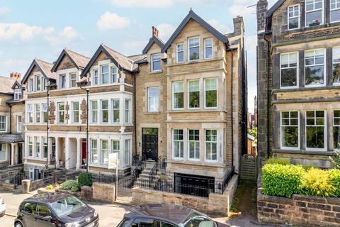 Harlow Moor Drive, Harrogate 6 bed detached house for sale