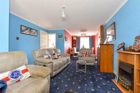 Perowne Way, Sandown, Isle of Wight 3 bed semi