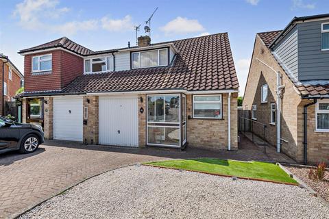 Aviemore Gardens, Bearsted, Maidstone 3 bed semi