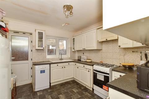 Wolseley Road, Romford RM7 3 bed detached house for sale