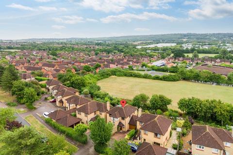 Dunchurch Dale, Milton Keynes MK7 3 bed detached house for sale