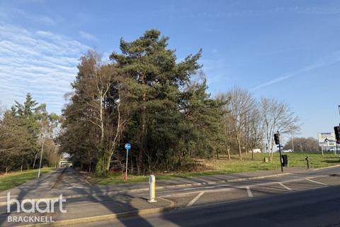 Claverdon, Bracknell 3 bed end of terrace house for sale