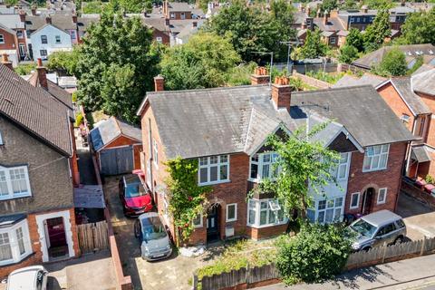 Prospect Street, Reading 3 bed semi