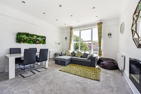 Albert Road, Southsea 2 bed flat for sale