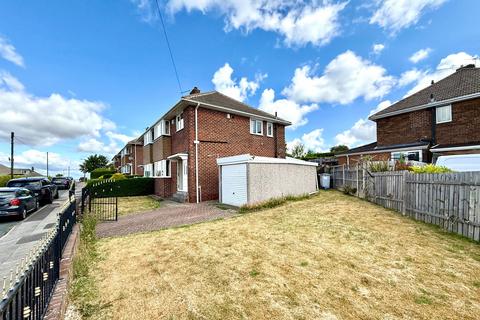 Warner Road, Barnsley, S75 2HL 3 bed semi