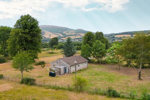 Park Drive, Llangattock, Crickhowell... 3 bed detached bungalow for sale