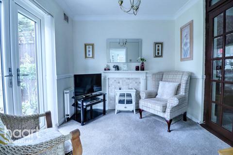 Cambeys Road, Dagenham 3 bed semi
