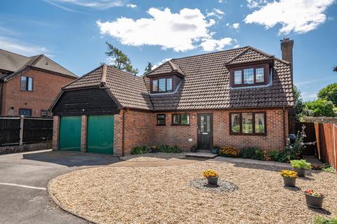 Oakley Lane, Oakley 4 bed detached house for sale