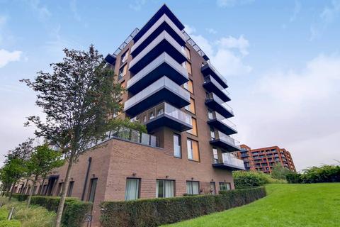 Tizzard Grove, Kidbrooke, London, SE3 3 bed flat for sale